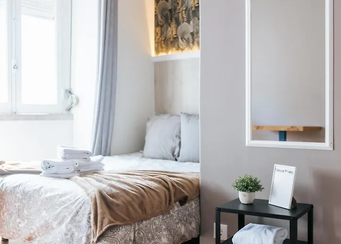 Πανσιόν Daniela's Central 201