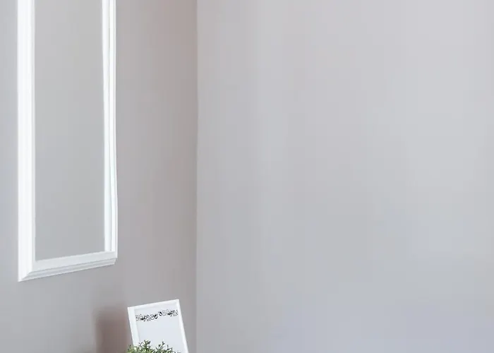 Daniela's Central 201