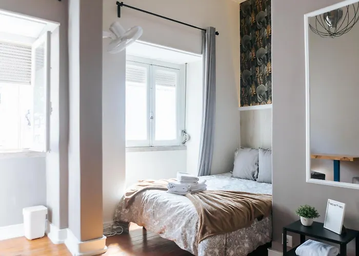 Πανσιόν Daniela's Central 201 *